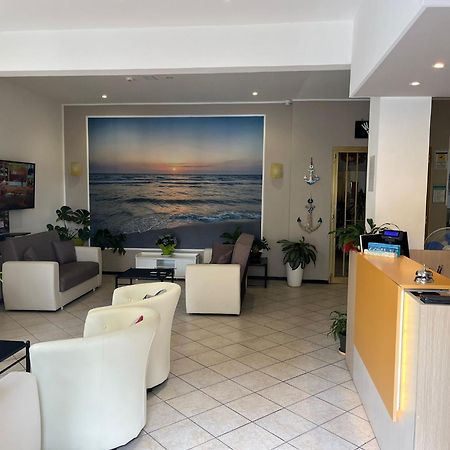 Hotel Geppi Pietra Ligure Esterno foto