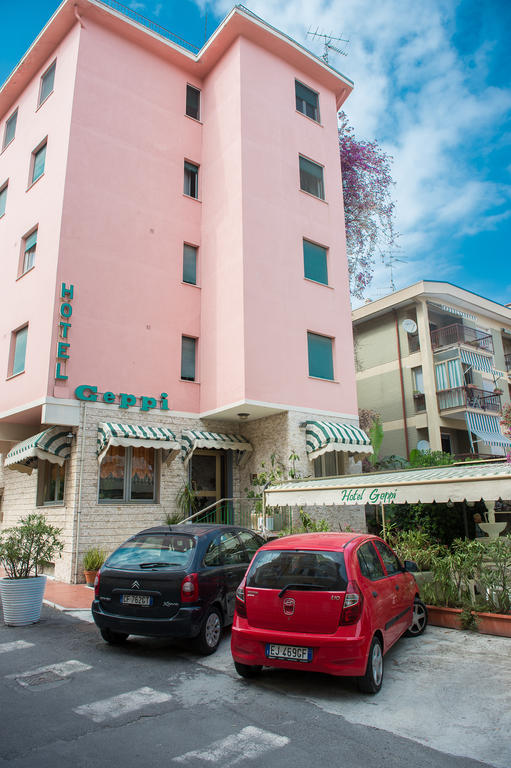 Hotel Geppi Pietra Ligure Esterno foto