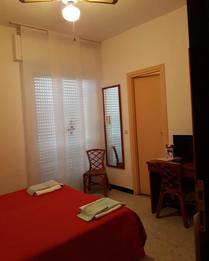Hotel Geppi Pietra Ligure Esterno foto
