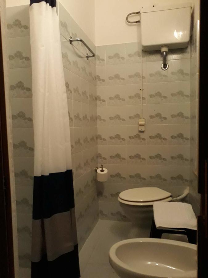 Hotel Geppi Pietra Ligure Esterno foto