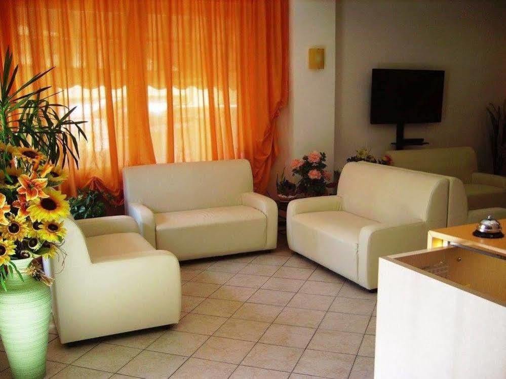 Hotel Geppi Pietra Ligure Esterno foto